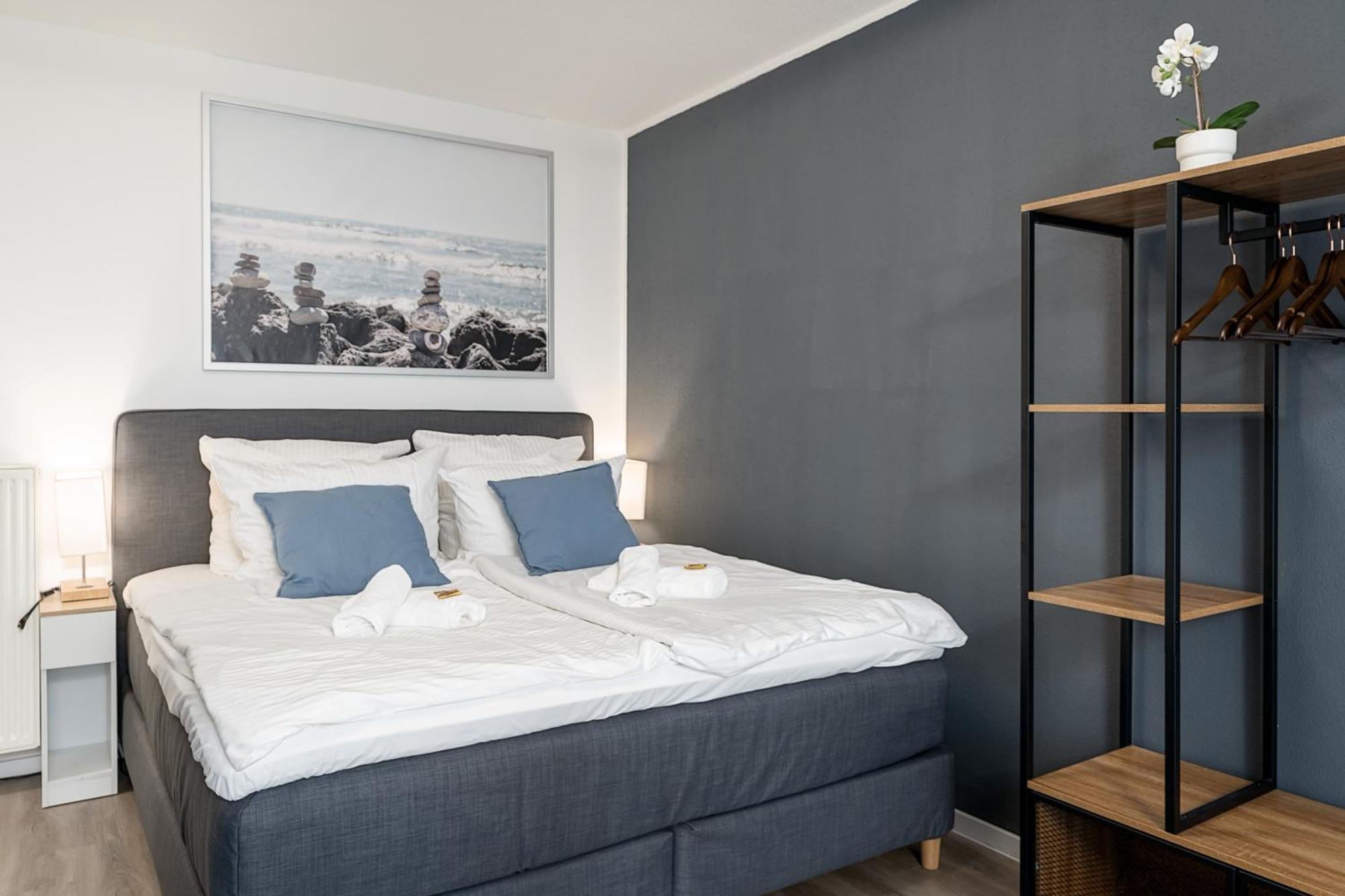 Federnest - Luxus-Studio - Kingsize Boxspringbett - Home-Office Mit Monitor Und Drucker - 11 Min Hbf Duisburg Buitenkant foto