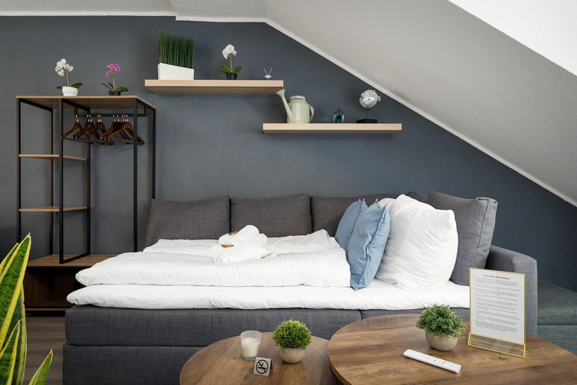 Federnest - Luxus-Studio - Kingsize Boxspringbett - Home-Office Mit Monitor Und Drucker - 11 Min Hbf Duisburg Buitenkant foto